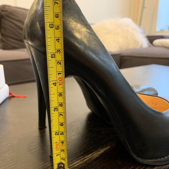 GUESS High Heels Pumps - Picture 8 of 9